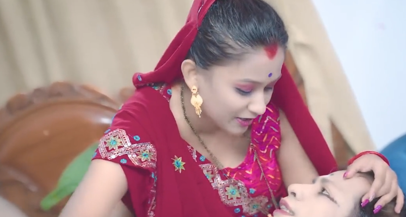 Desi Bihari Bhabhi Fucked Three Boys Infront of Her HUsband Double Anal